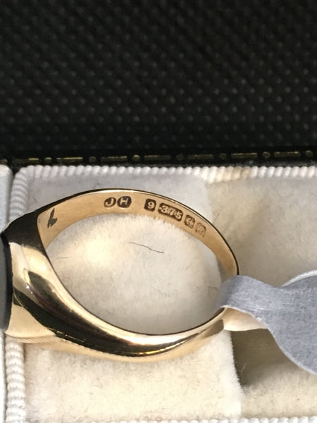 9ct Gold Black Onyx Signet Ring