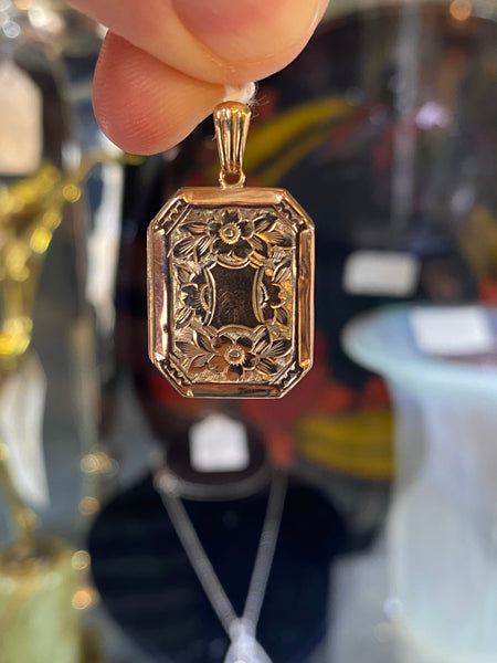 Antique 9ct Gold Octagonal Locket With Floral Engraving