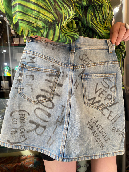 Collectible Gucci Graffiti Mini Skirt Alessandro Michele c.2018 Petite Size 6