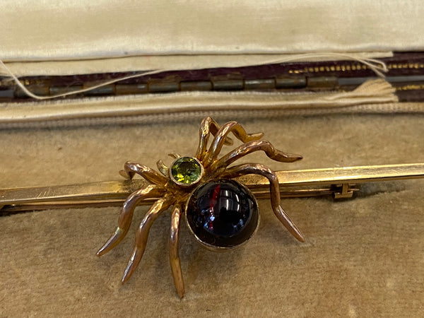 Antique Victorian 9ct Gold, Cabochon, Garnet & Peridot Insect Brooch