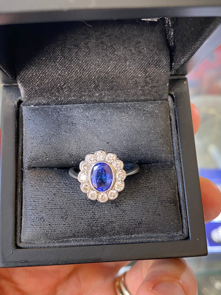 18ct Gold, Diamonds & Tanzanite Ring