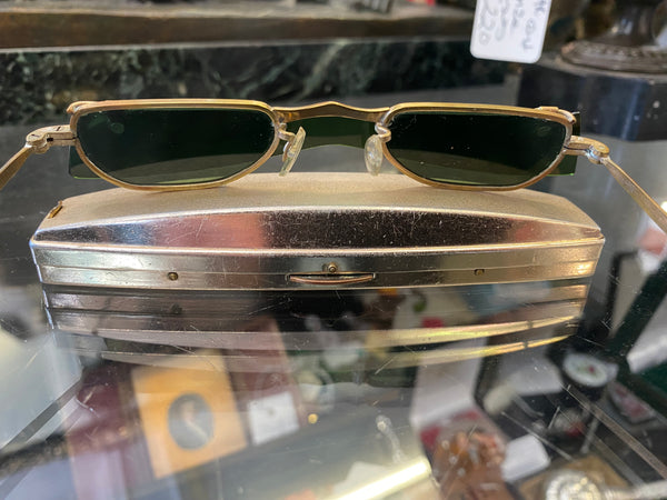 Original Vintage 1960’s Flip-Up Green Sunglasses With Case