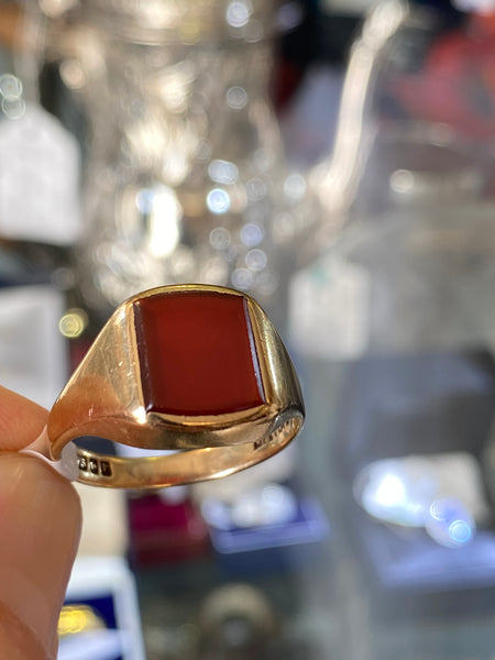 9ct Gold Gent’s Carnelian Signet Ring