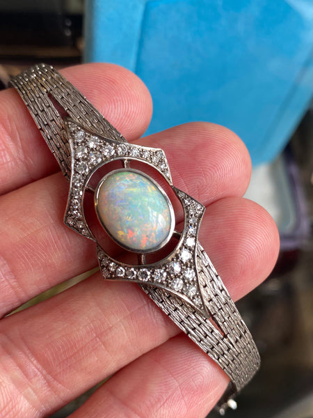 18ct White Gold, Opal & Diamonds Bracelet