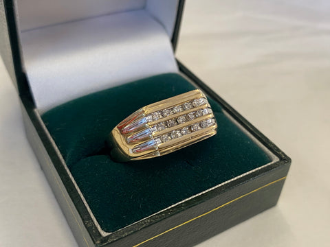 9ct Gold & Diamond Signet Ring