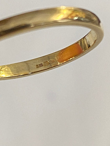 18ct Gold Baguette Cut Diamond Solitaire Ring