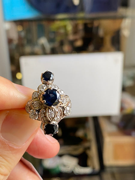 Vintage 18ct Gold Sapphire & Diamond Ring