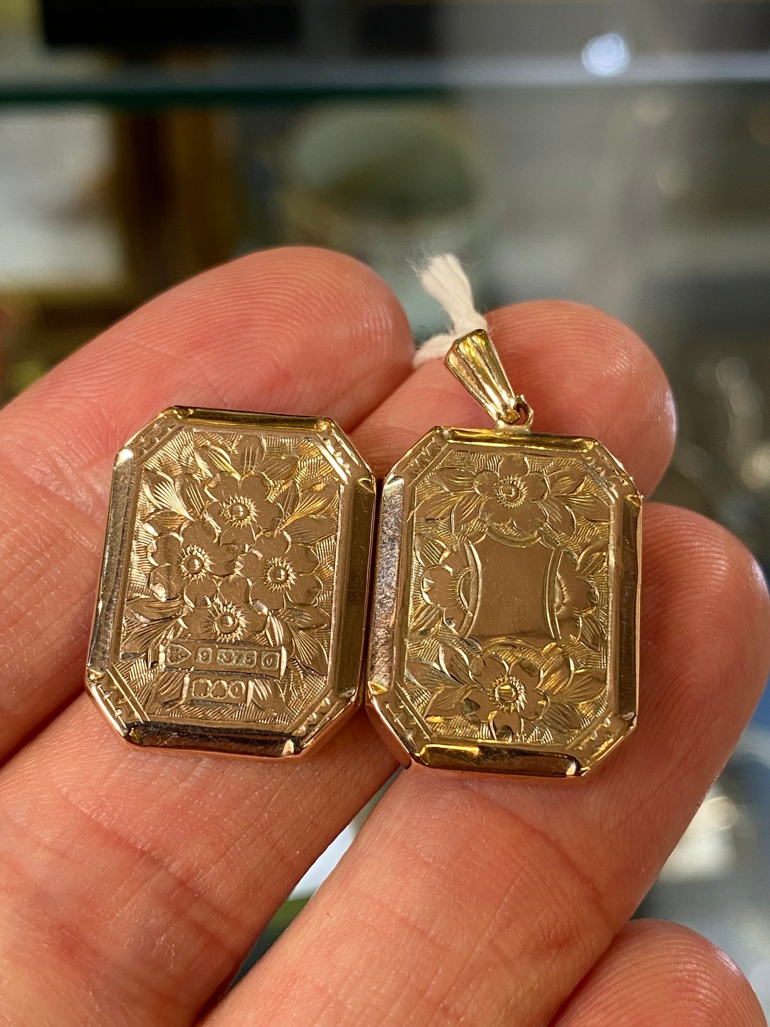 Antique 9ct Gold Octagonal Locket With Floral Engraving