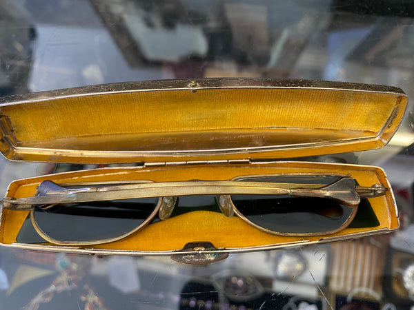 Original Vintage 1960’s Flip-Up Green Sunglasses With Case