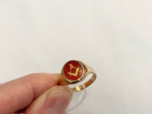 Vintage 9ct Gold & Carnelian Masonic Signet Ring
