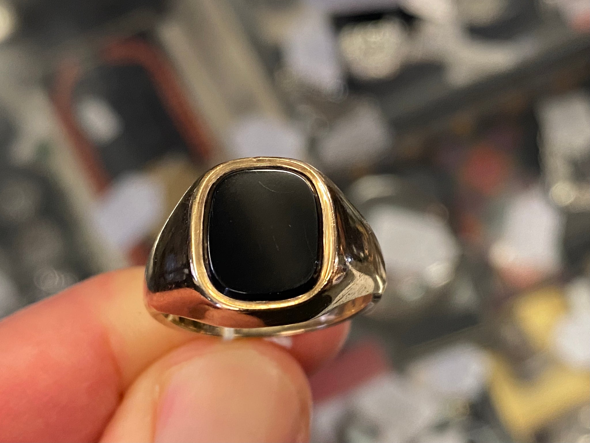 Vintage 9ct Gold Onyx Signet Ring