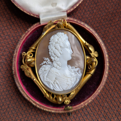 Antique Victorian Pinchbeck Cameo Brooch