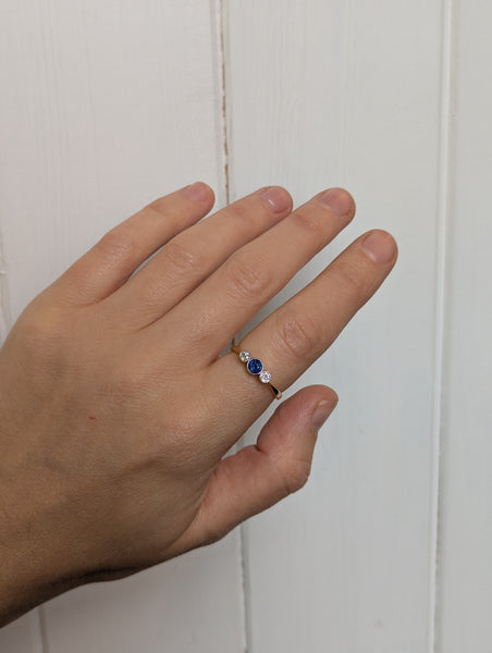 1920s Antique 18ct Gold & Platinum Sapphire and Diamonds Ring Size Q