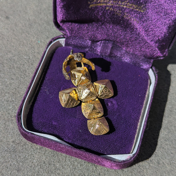Vintage 9ct Gold Masonic Folding Orb Pendant