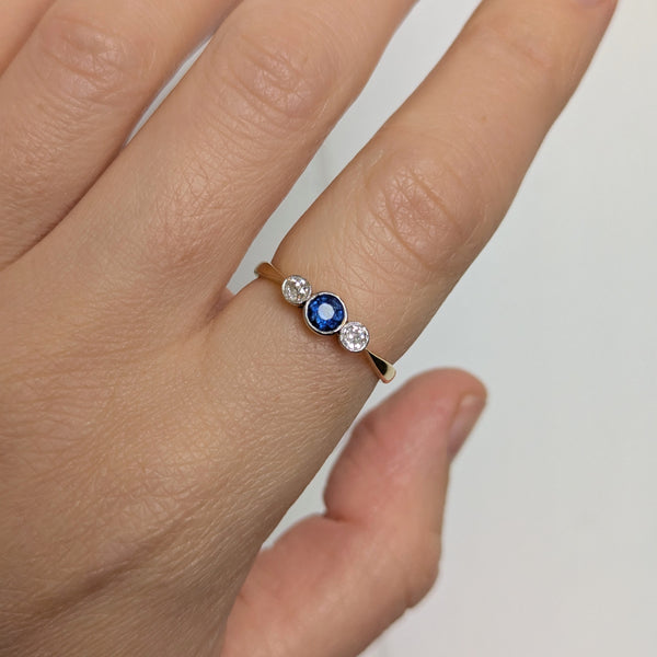 1920s Antique 18ct Gold & Platinum Sapphire and Diamonds Ring Size Q