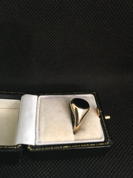 9ct Gold Black Onyx Signet Ring